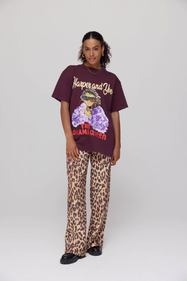 Dramaqueen t-shirt dark fudge harper and yve