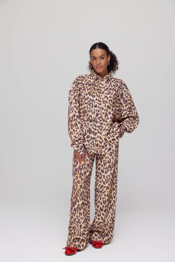Yalena blouse panterprint harper and yve