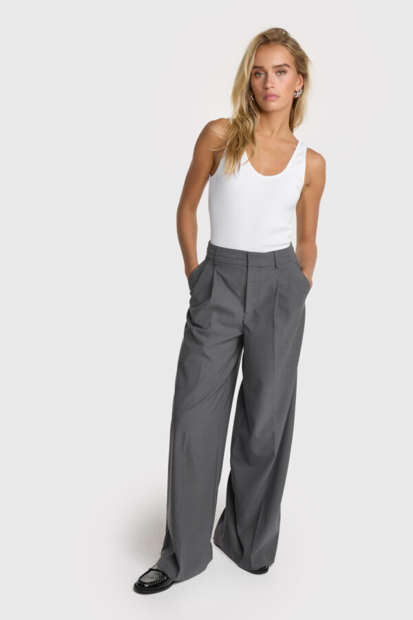 Ladies woven clean wide leg pants alix the label