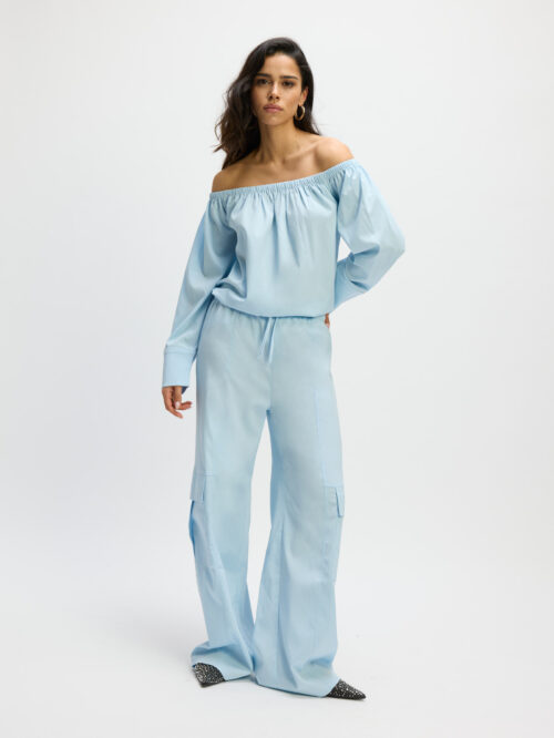 Montana off shoulder top blue