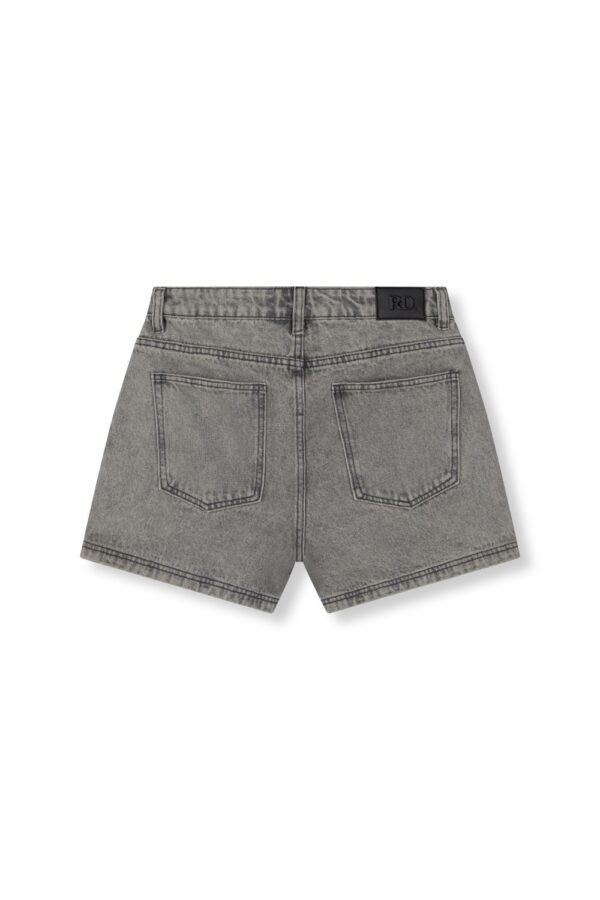 Ladies woven relaxed short studs Zaar Refined Department