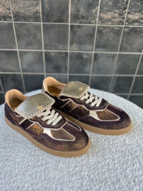 Ira sneaker