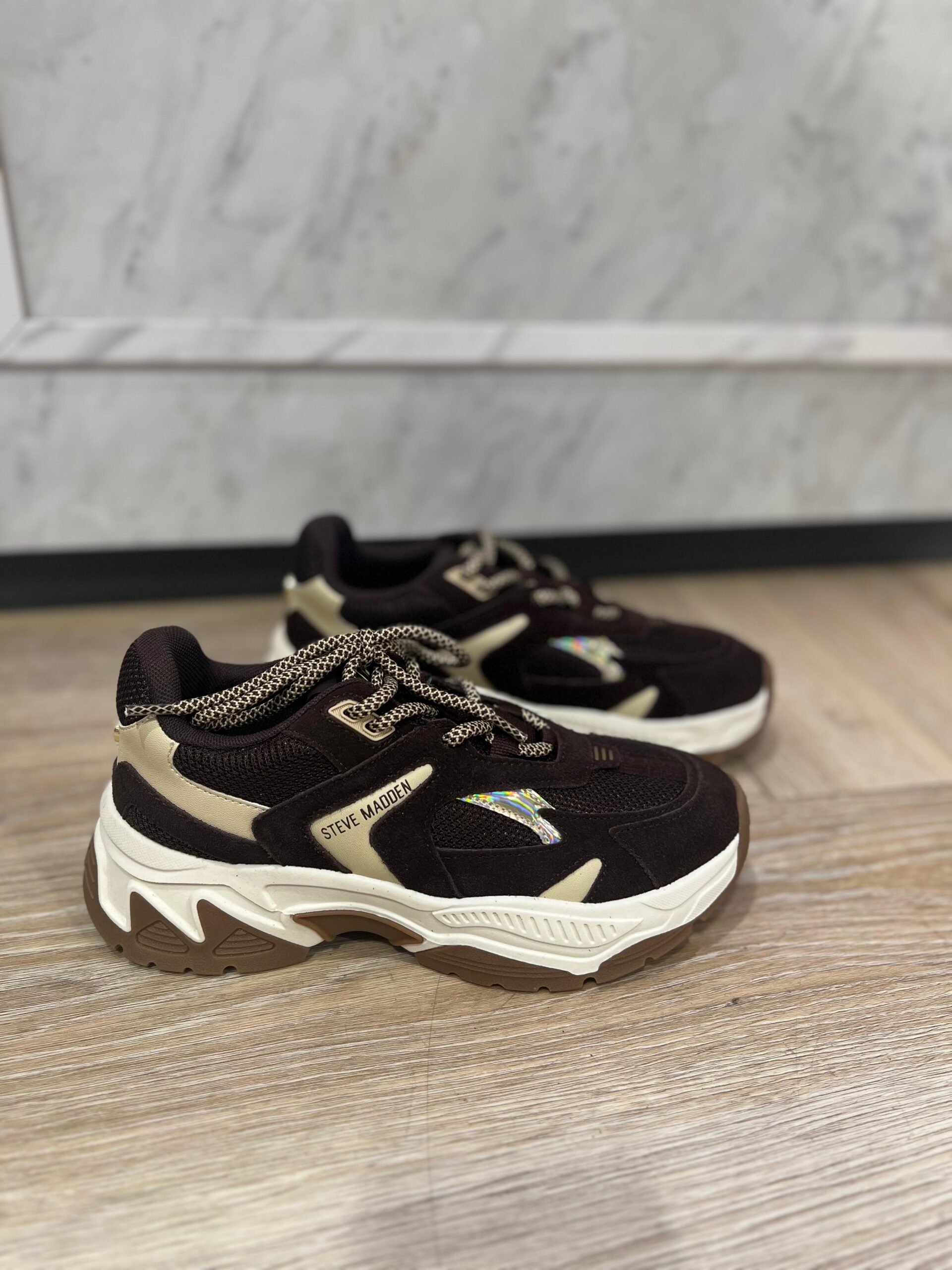 Ample sneakers steve madden