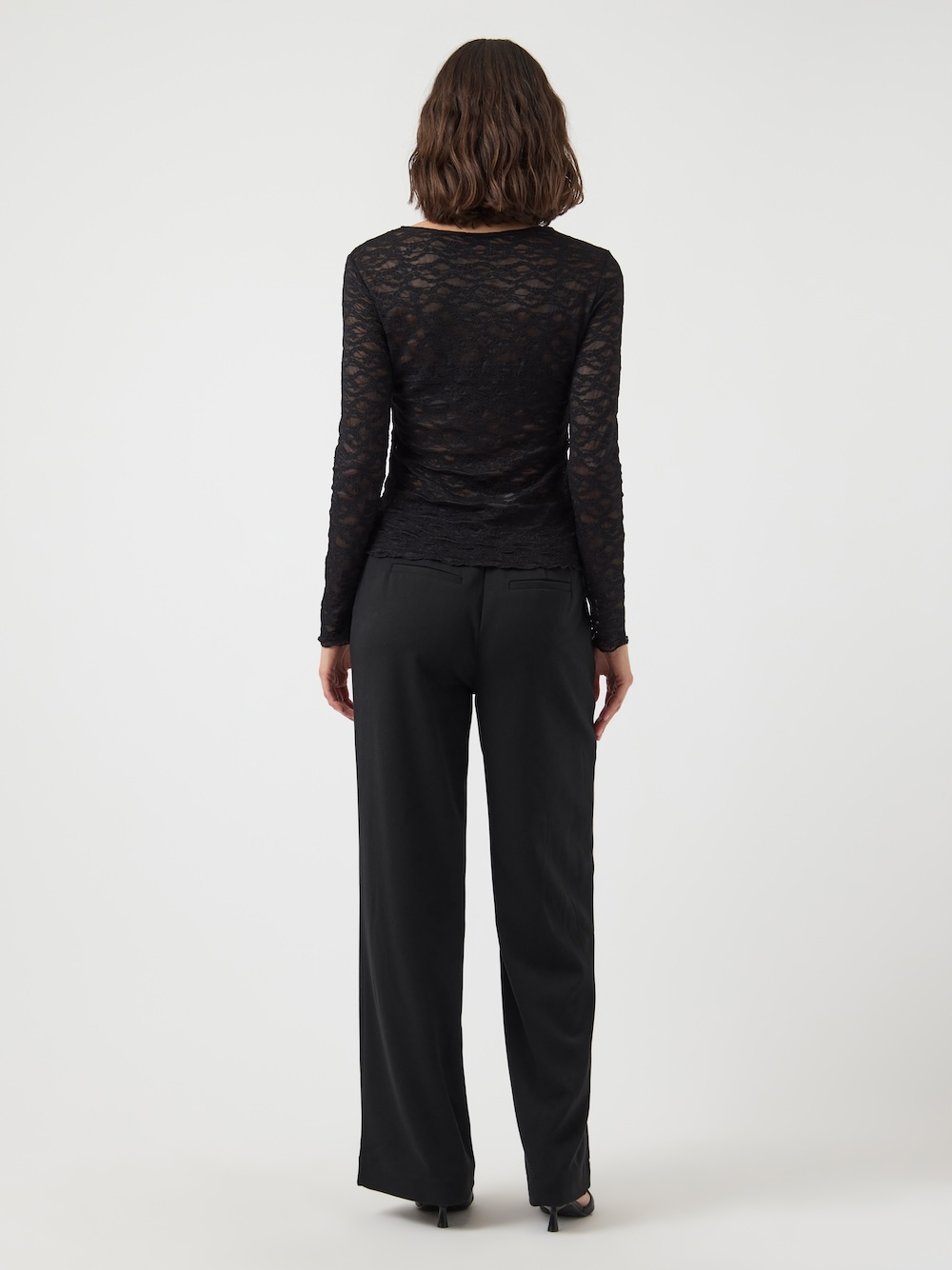 Yascara lace top black