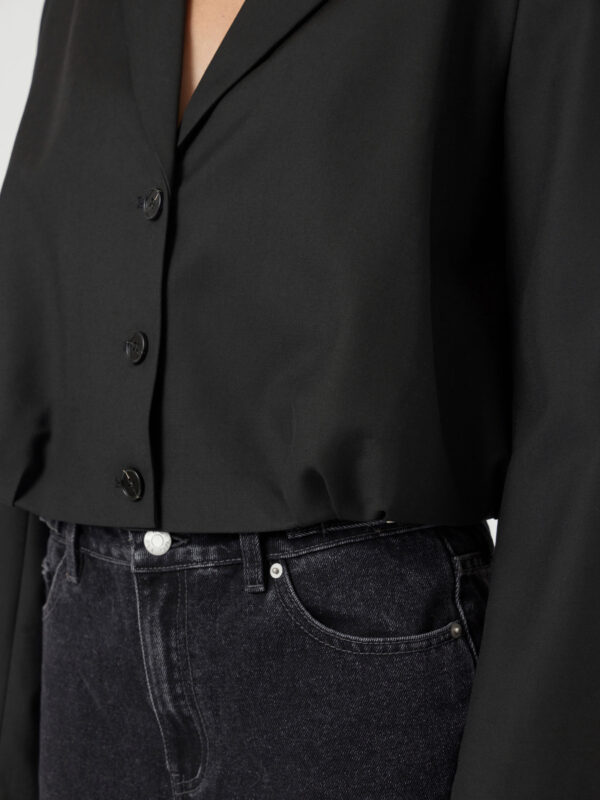 Yasjera short blazer