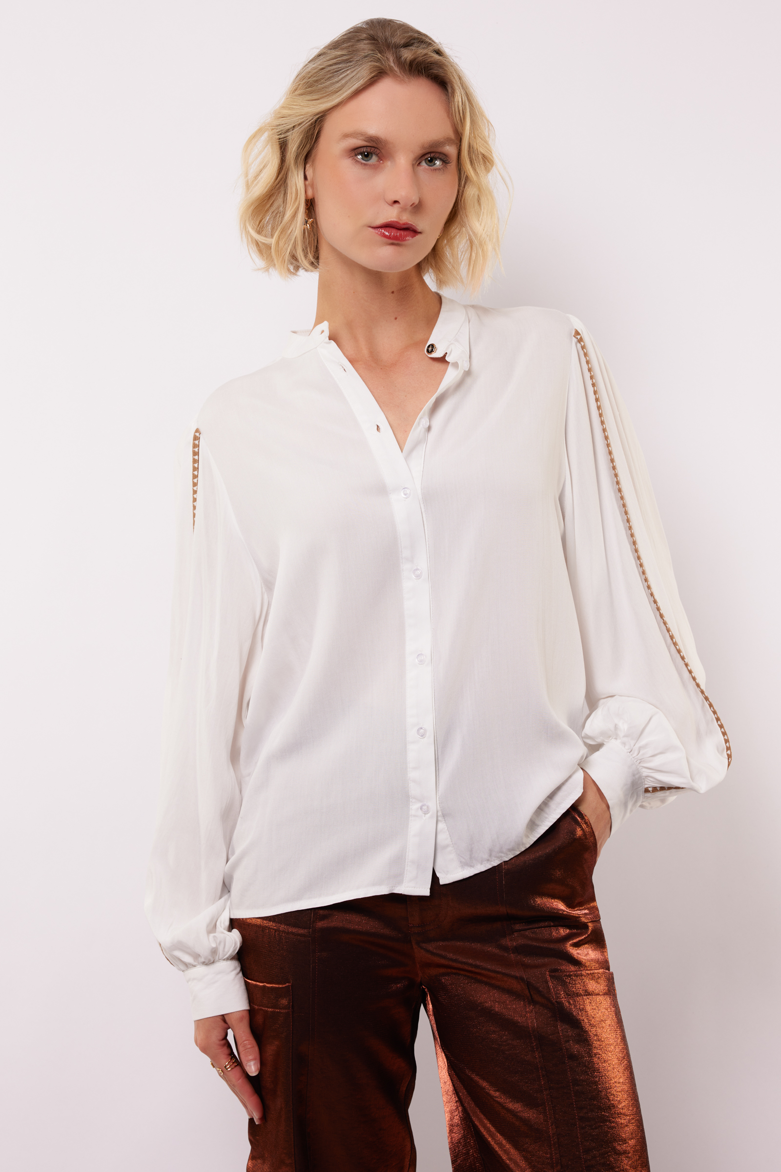 Nooraya blouse fluresk wit