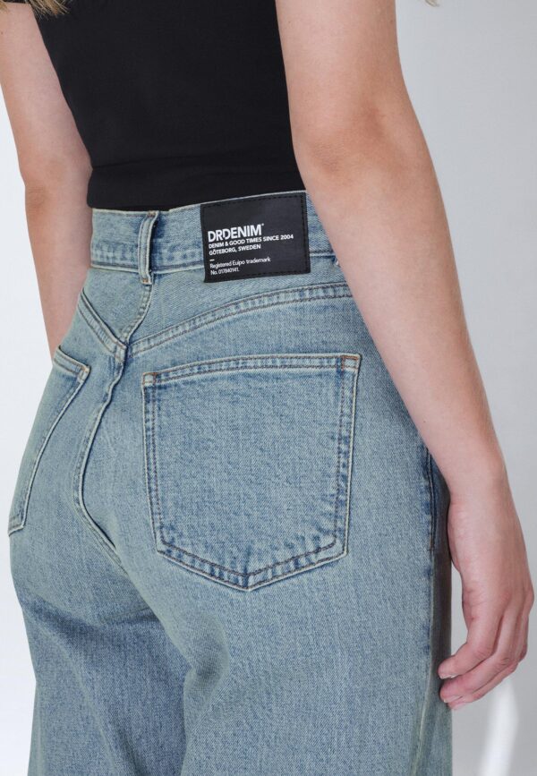 Echo bay sky retro dirt dr. denim