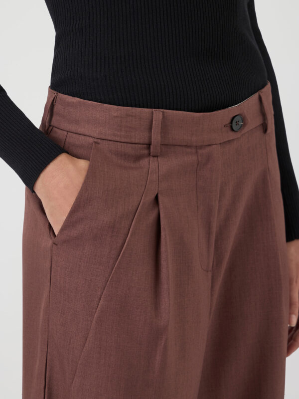 Yasporto pantalon