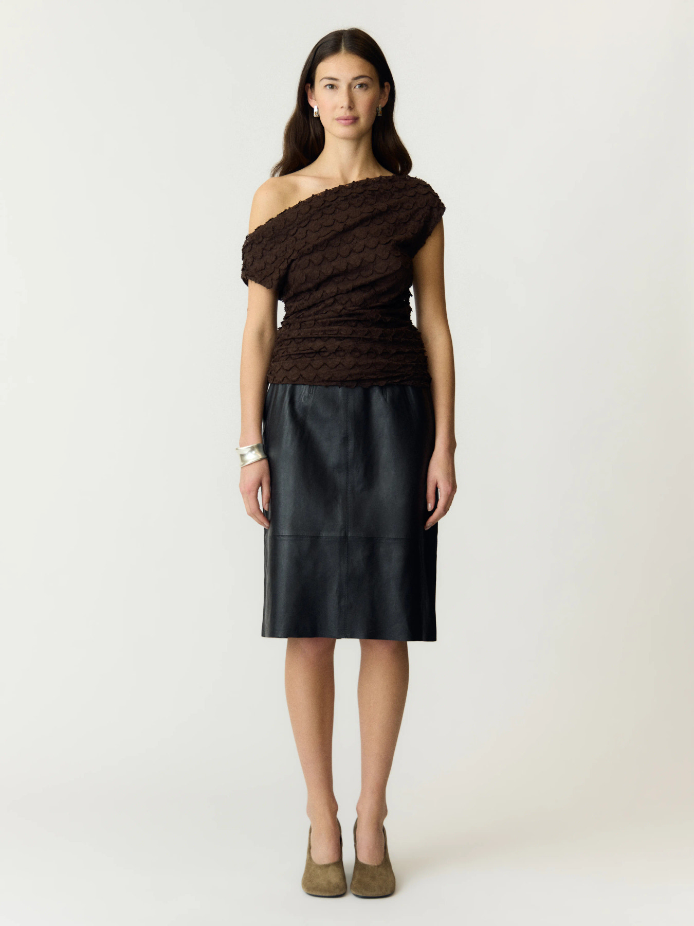 Yaskatana off shoulder top