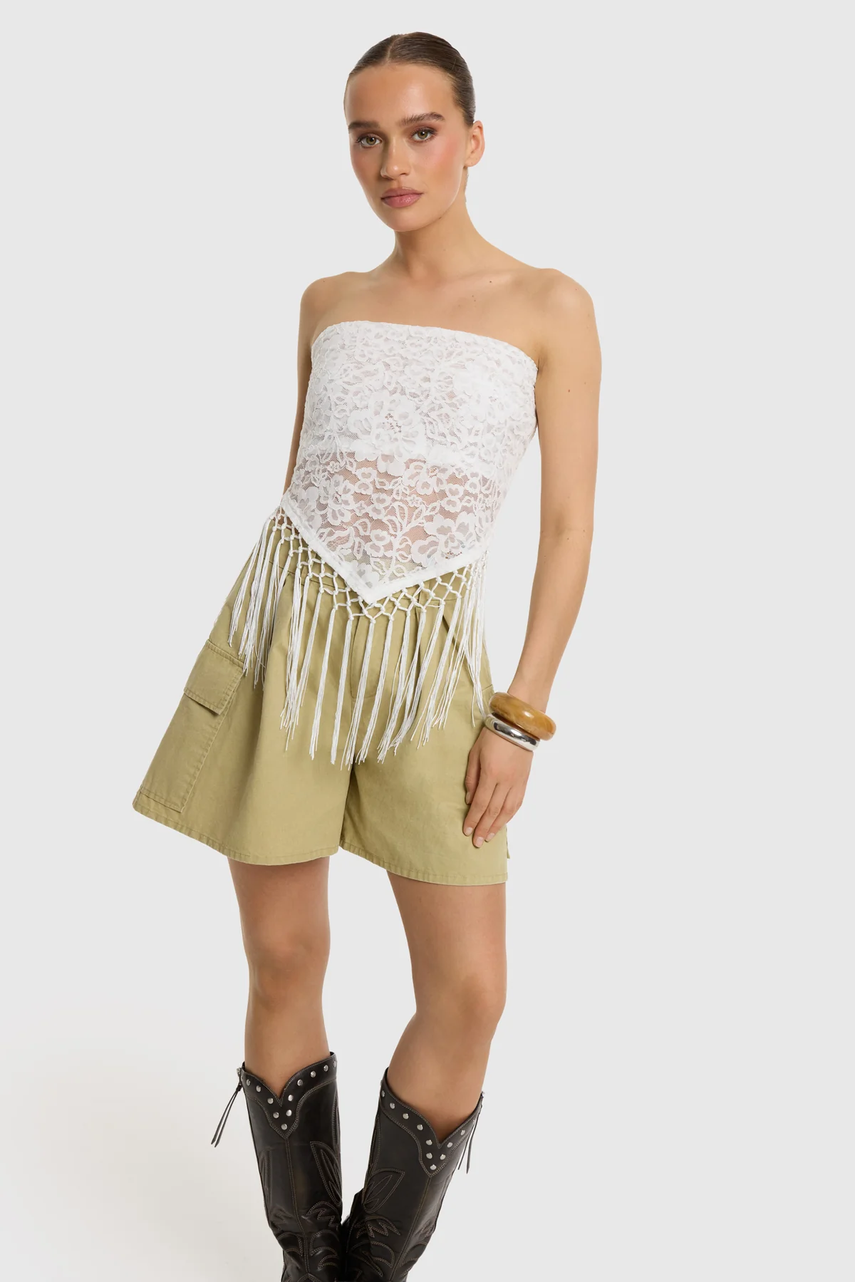 UMA SHORTS refined department
