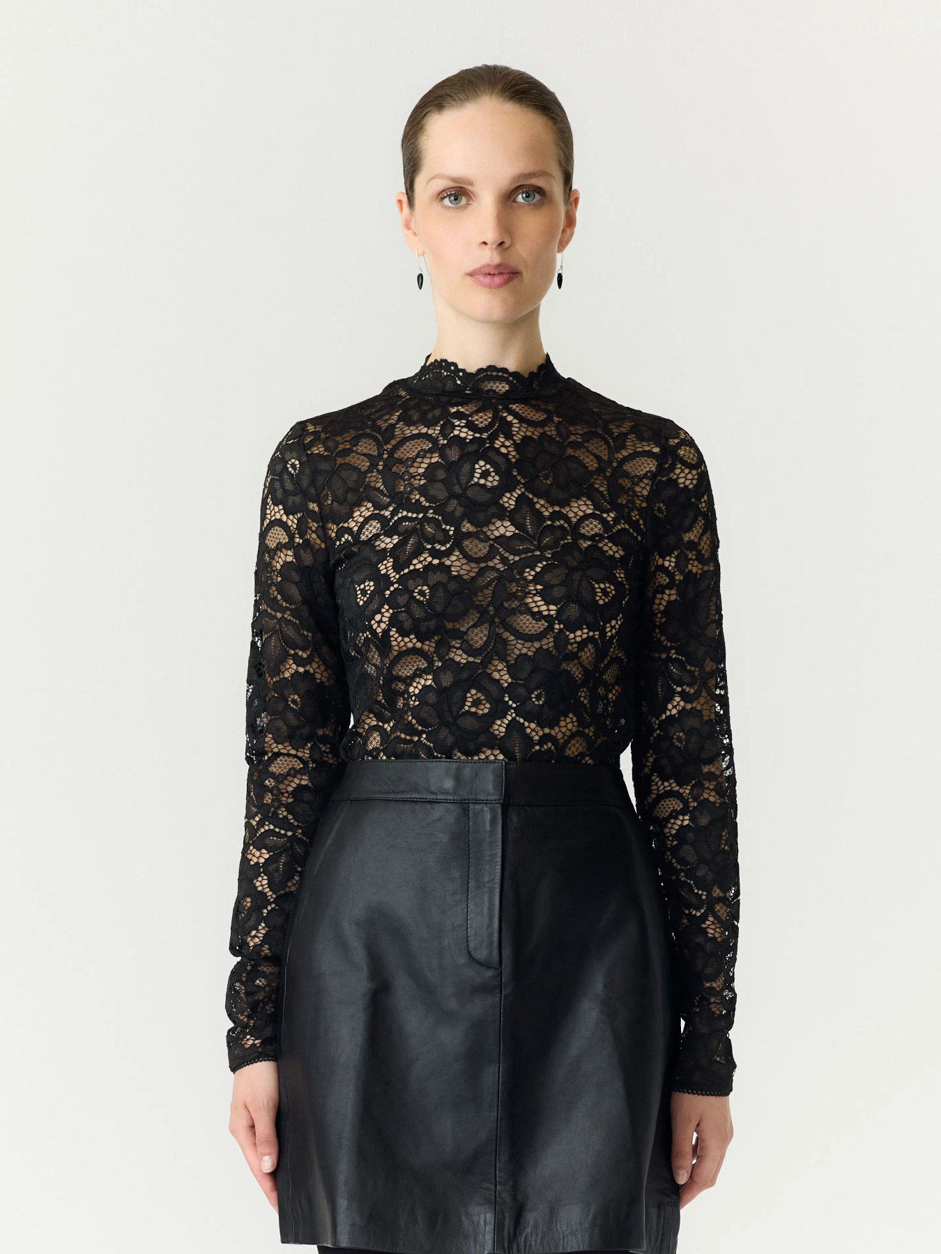 Yaslacey top zwart