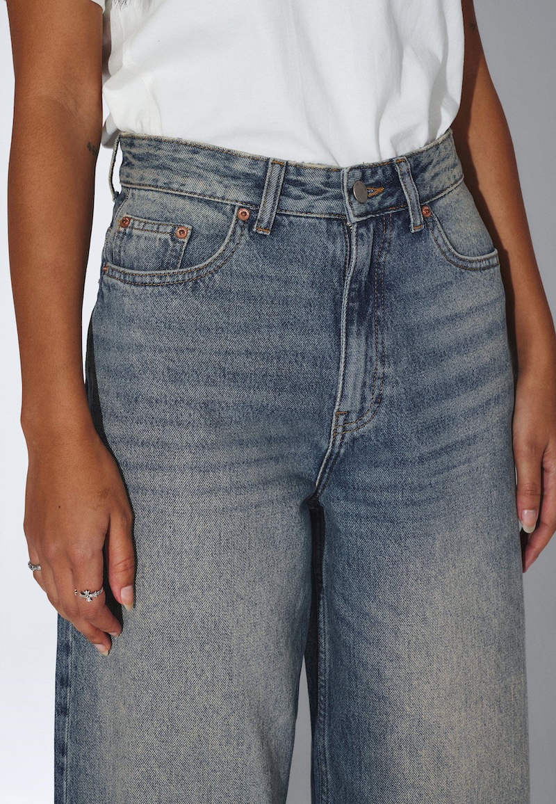 Donna high relaxed stream mid aged dr. Denim