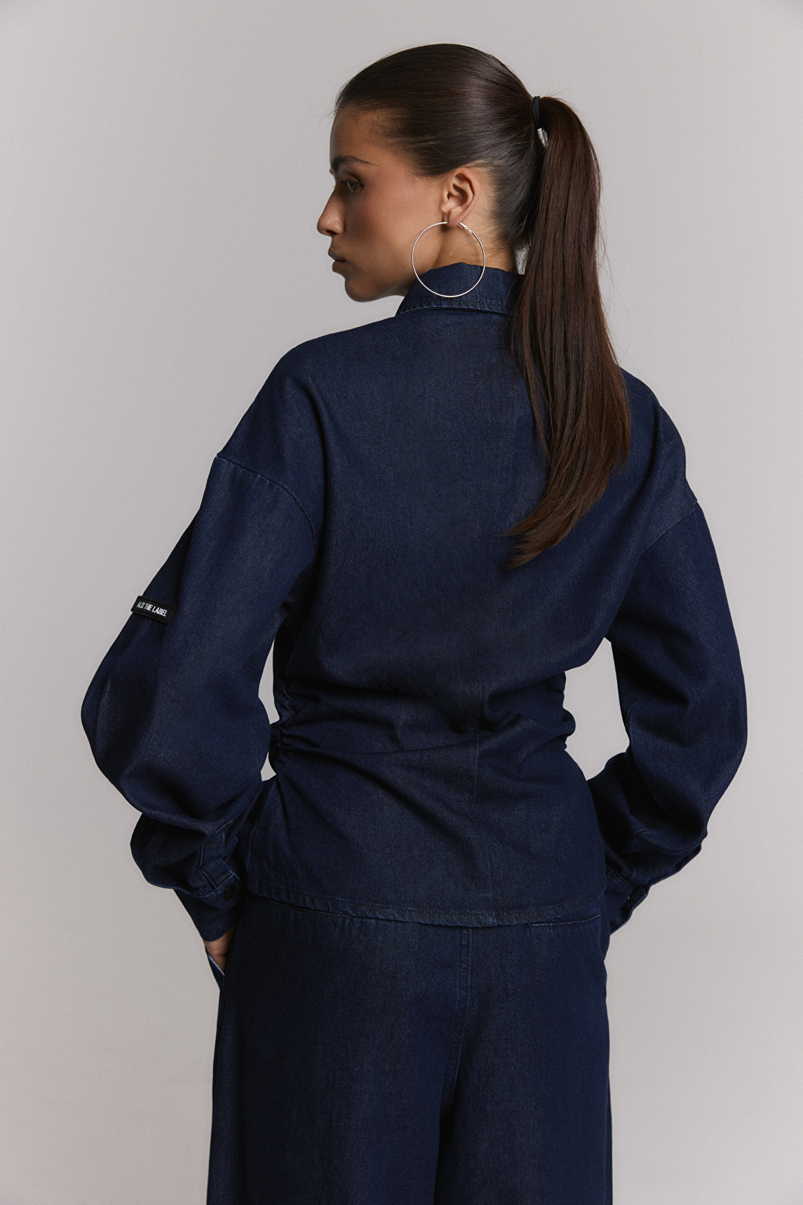 FITTED WAIST DENIM BLOUSE alix the label