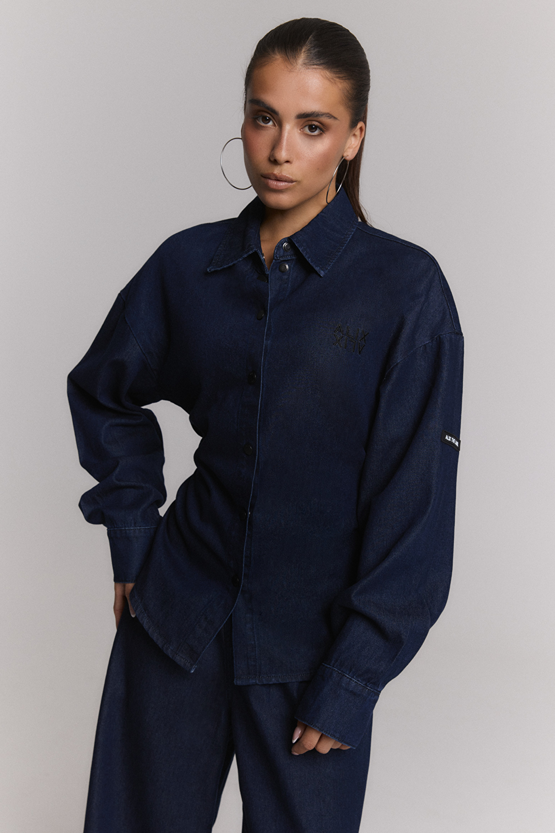 FITTED WAIST DENIM BLOUSE alix the label