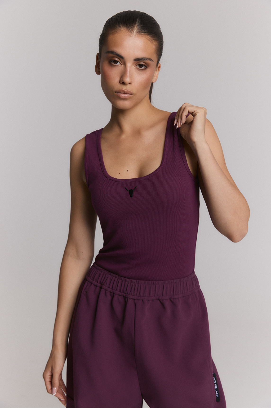 Tank top aubergine alix the label