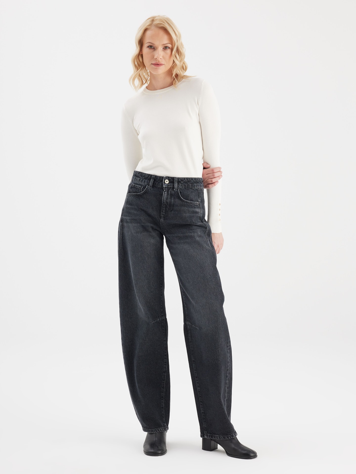 Clara black vintage coj denim